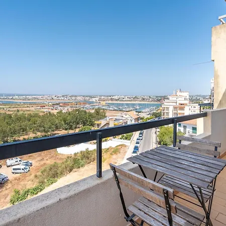 Marina And River Views *