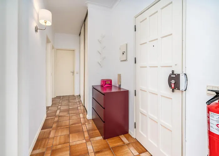 Marina And River Views *